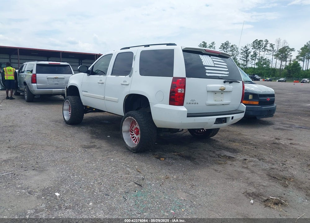 2007 CHEVROLET TAHOE LT VIN: 1GNFC13J27J383379