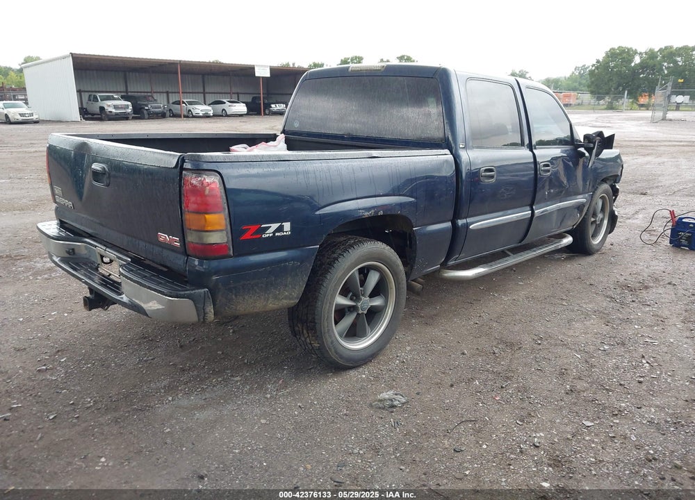 2005 GMC SIERRA 1500 SLT VIN: 2GTEK13T951298250