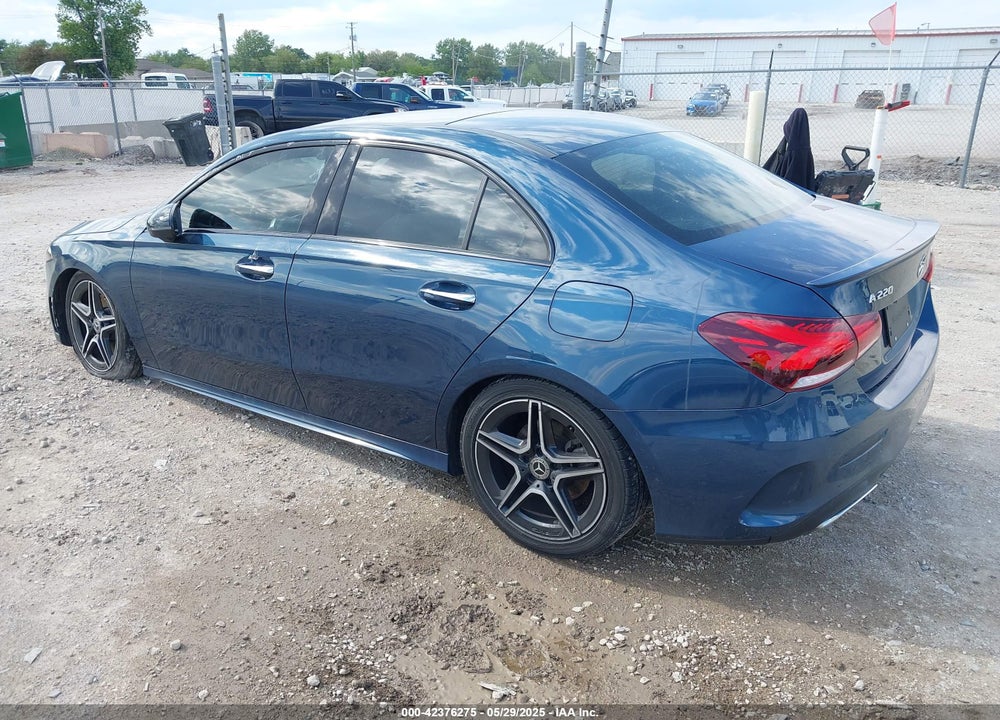 2019 MERCEDES-BENZ A 220 4MATIC VIN: WDD3G4FB2KW019020
