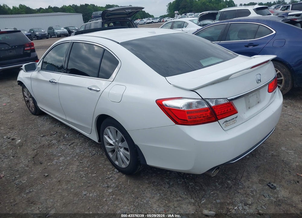 2015 HONDA ACCORD EX-L V-6 VIN: 1HGCR3F89FA003100