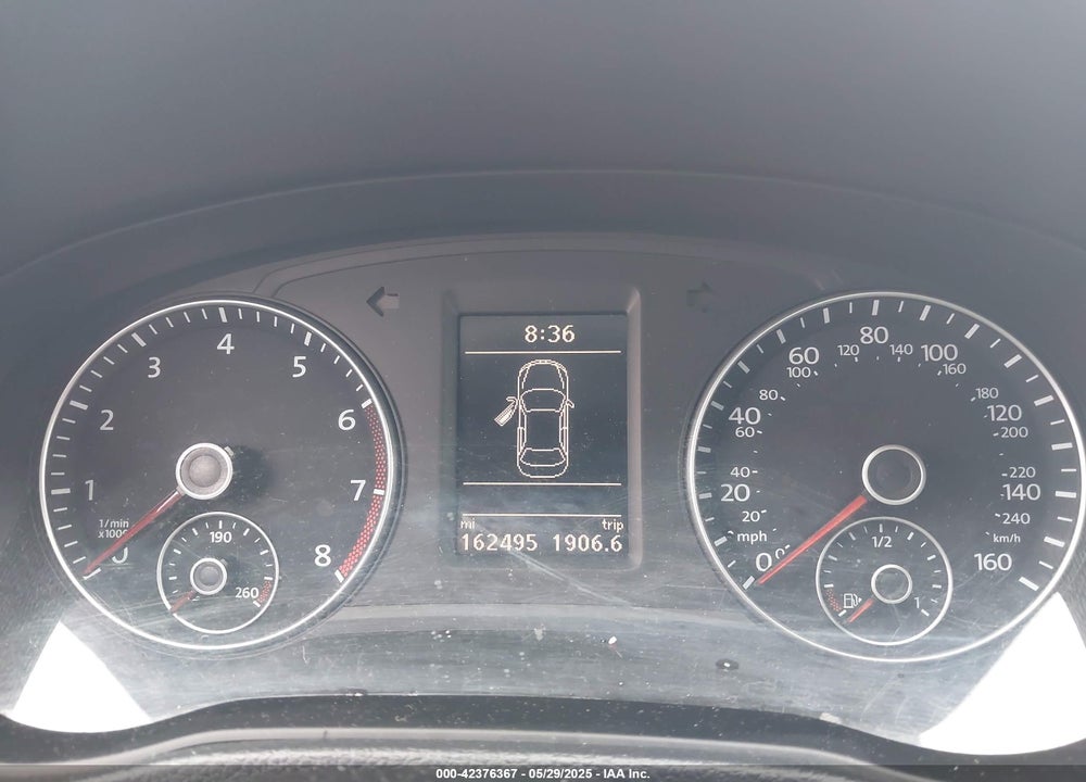 2013 VOLKSWAGEN PASSAT VIN: 1VWBP7A35DC084825