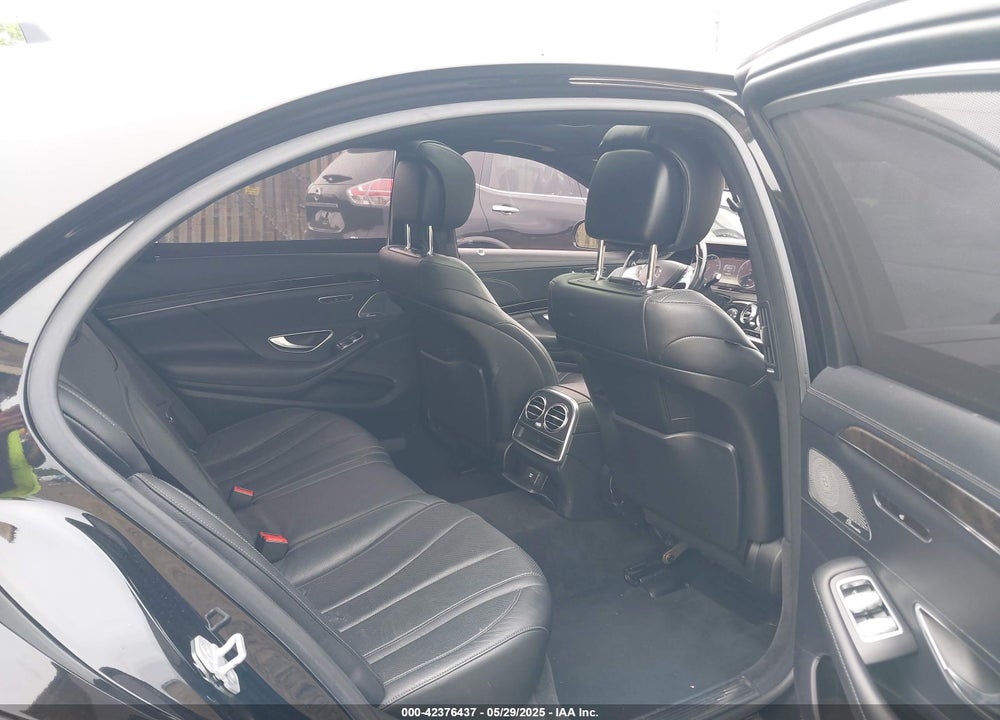 2014 MERCEDES-BENZ S 550 4MATIC VIN: WDDUG8FB7EA035212