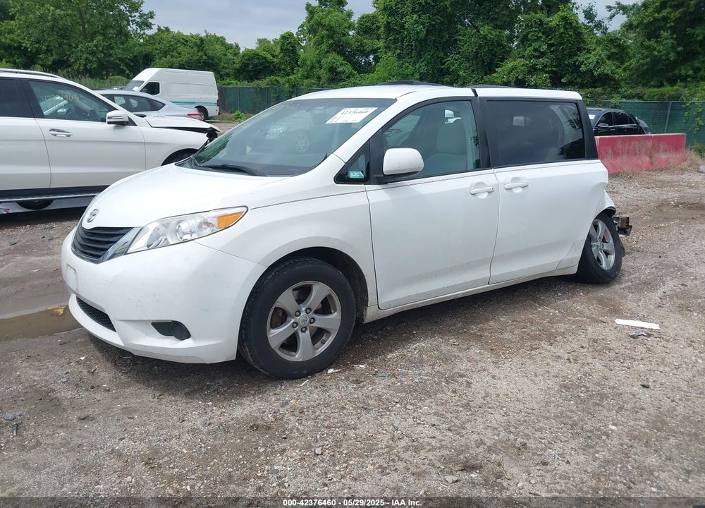 2011 TOYOTA SIENNA VIN: 5TDKK3DC5BS031348