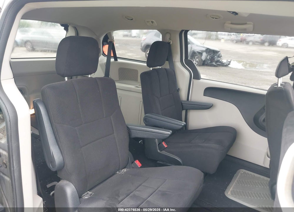 2011 DODGE GRAND CARAVAN EXPRESS VIN: 2D4RN4DG8BR625538