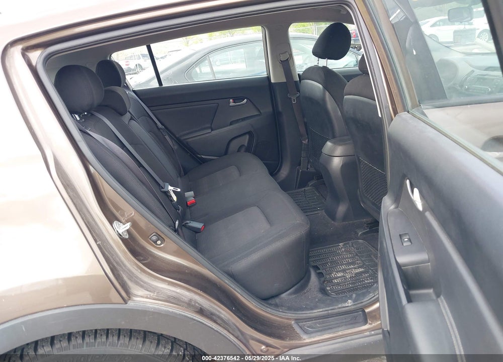 2011 KIA SPORTAGE VIN: KNDPB3A27B7021478