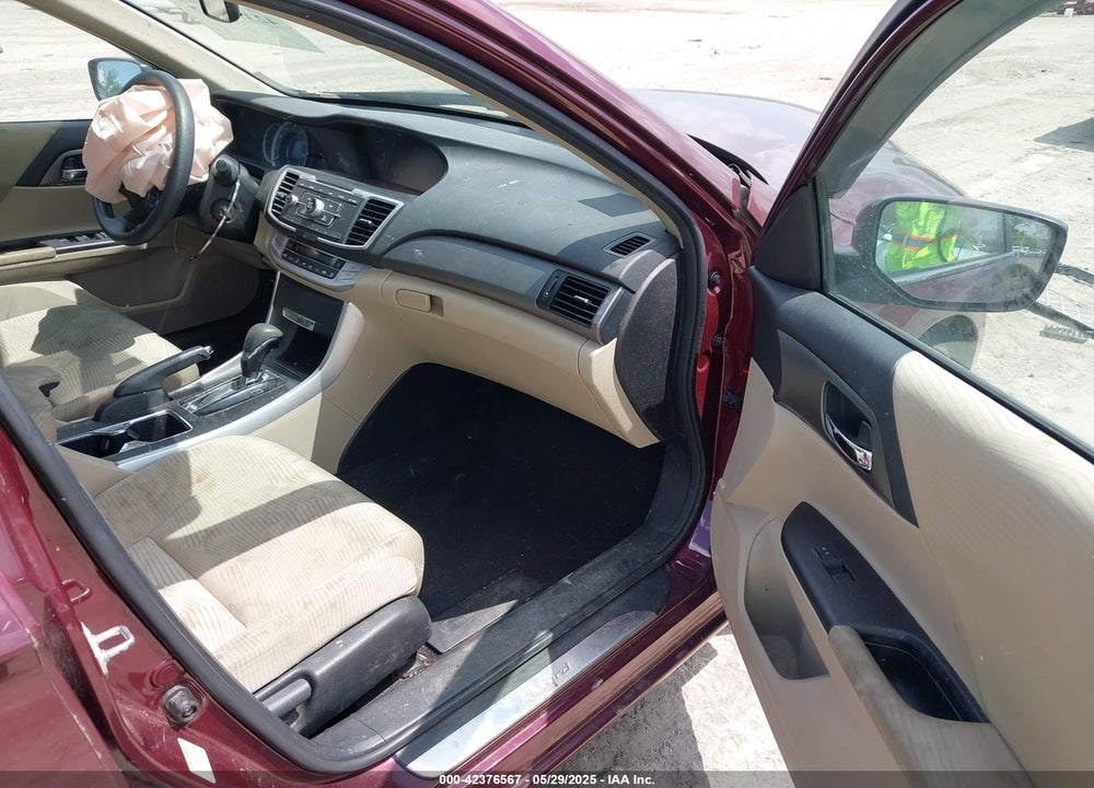 2015 HONDA ACCORD LX VIN: 1HGCR2F37FA202628