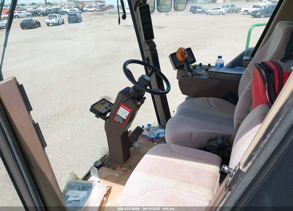 2014 JOHN DEERE CS690 COTTON STRIPPER VIN: 1N0C690SCE4050017