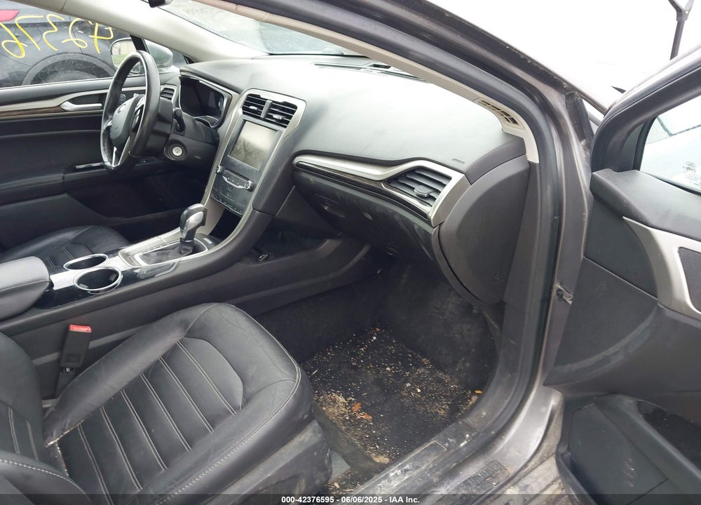 2013 FORD FUSION SE VIN: 3FA6P0HR9DR242113
