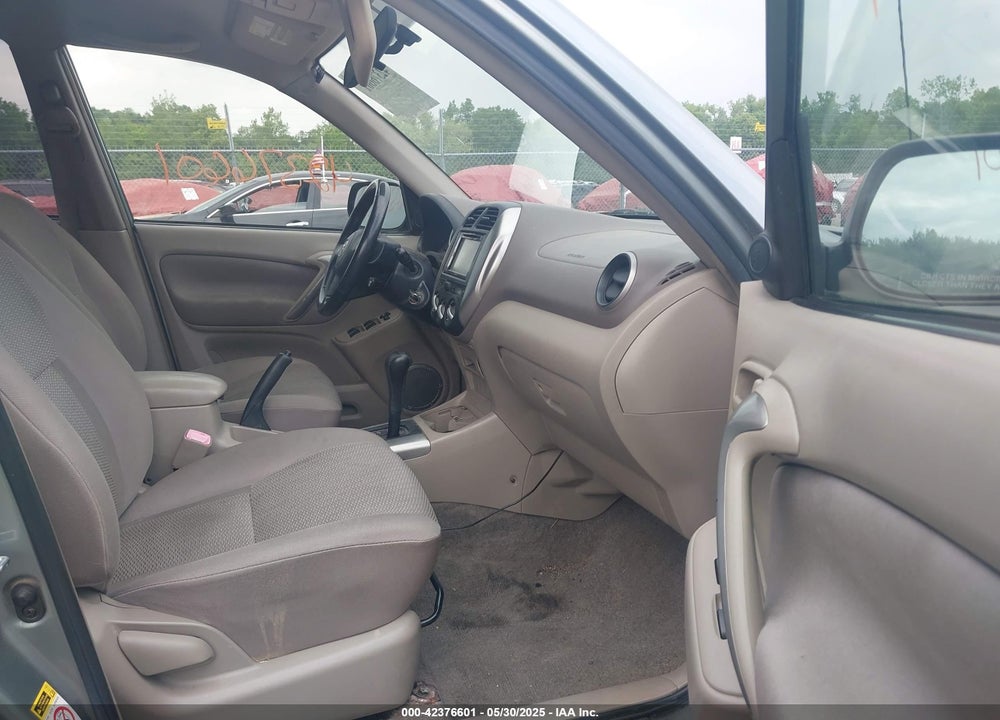 2005 TOYOTA RAV4 VIN: JTEHD20V150052495