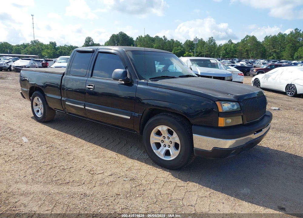 2003 CHEVROLET SILVERADO 1500 LS VIN: 2GCEC19T831409162