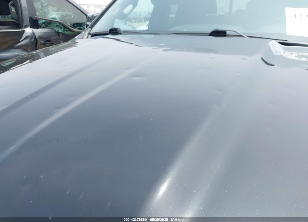 2022 RAM 1500 VIN: 1C6RREBT5NN126017