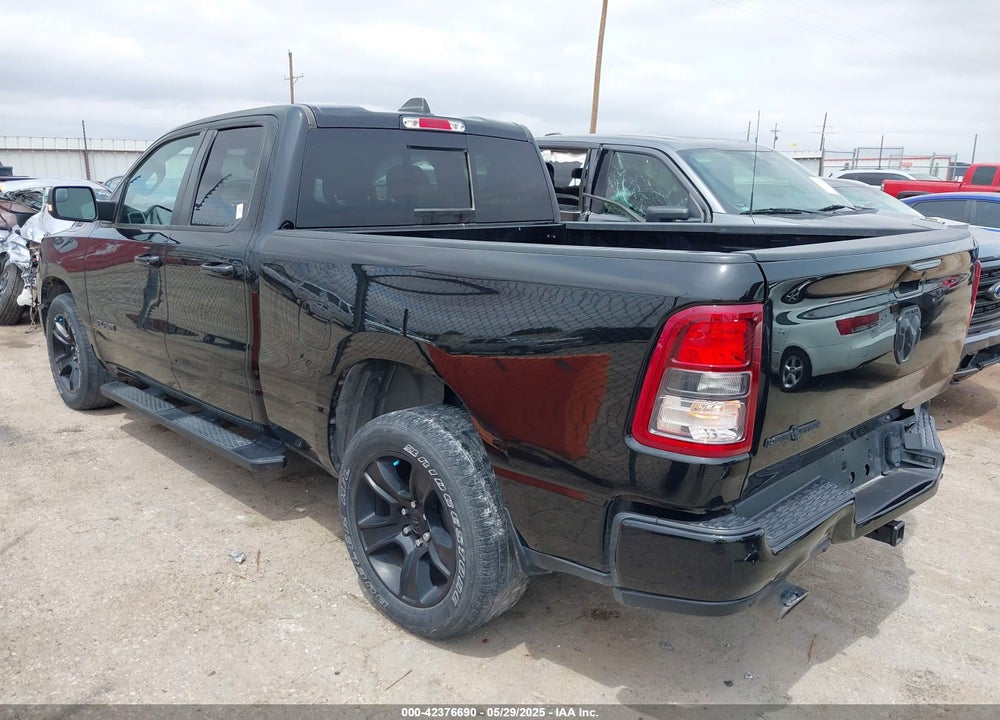 2022 RAM 1500 VIN: 1C6RREBT5NN126017