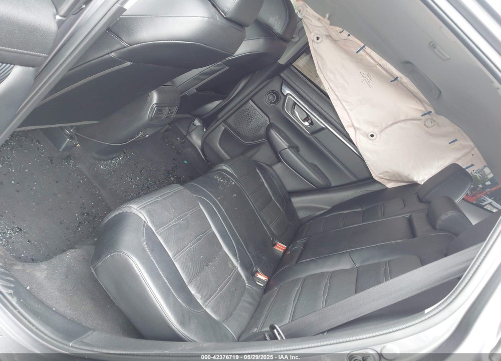 2018 HONDA CR-V VIN: 7FARW2H87JE054933