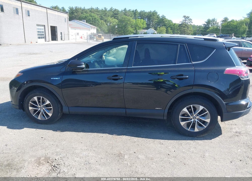 2017 TOYOTA RAV4 HV VIN: JTMRJREV1HD152032