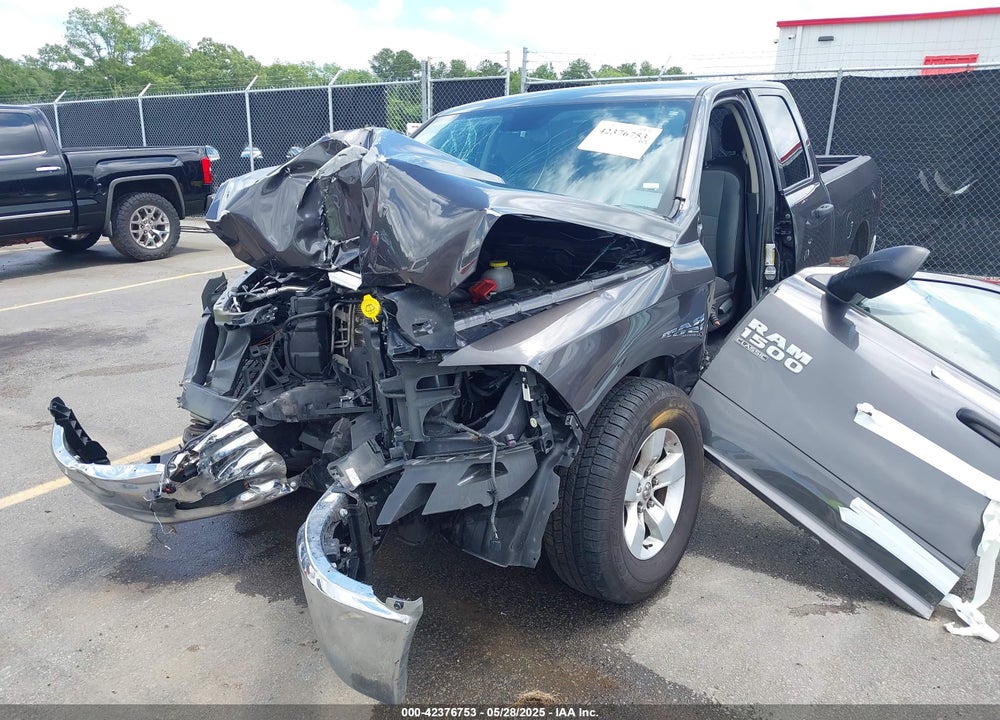 2024 RAM 1500 CLASSIC VIN: 1C6RR6GG9RS135957
