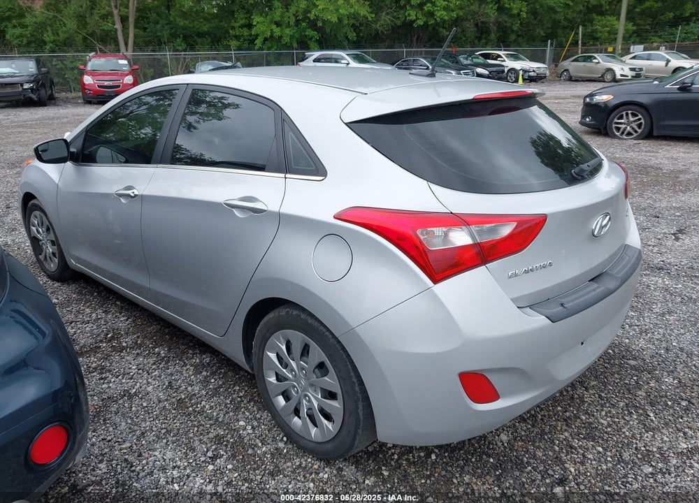 2016 HYUNDAI ELANTRA GT VIN: KMHD35LH4GU326129