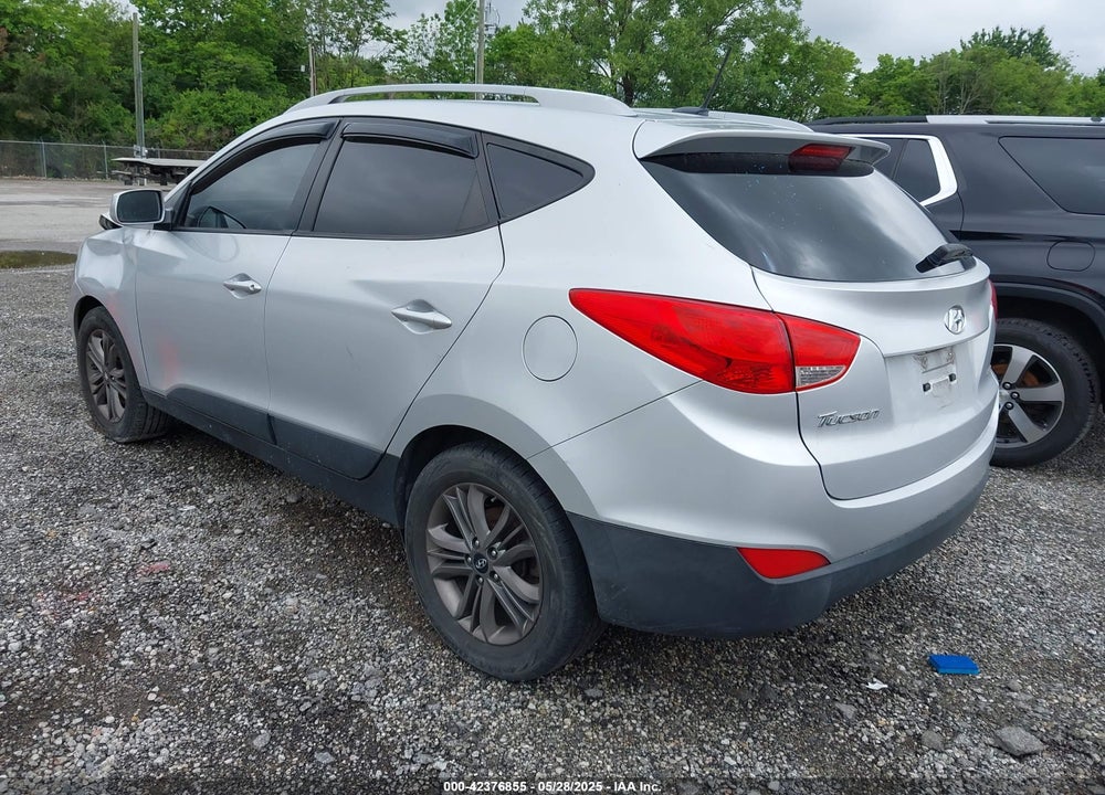 2015 HYUNDAI TUCSON SE VIN: KM8JUCAG9FU995879