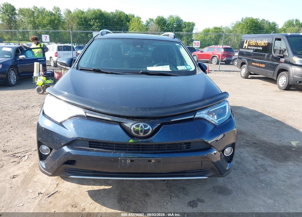 2018 TOYOTA RAV4 VIN: 2T3RFREV0JW704159