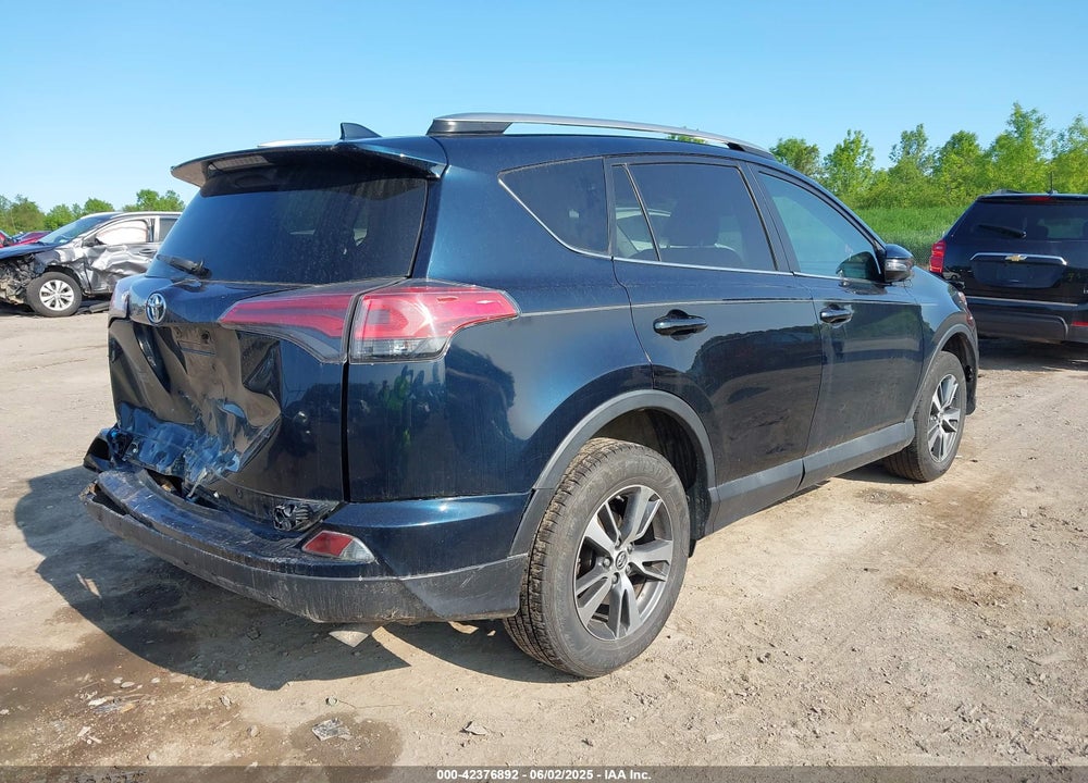 2018 TOYOTA RAV4 VIN: 2T3RFREV0JW704159
