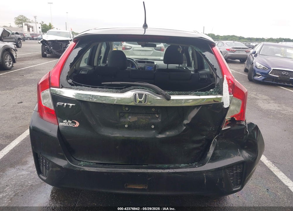 2015 HONDA FIT VIN: 3HGGK5H81FM778816