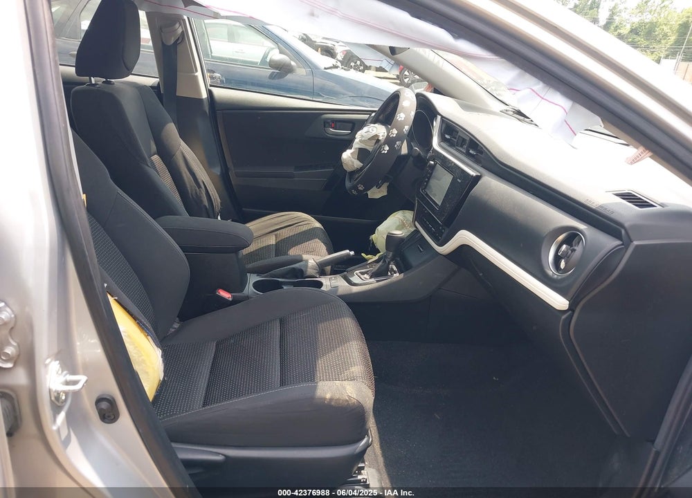 2018 TOYOTA COROLLA IM VIN: JTNKARJEXJJ560278