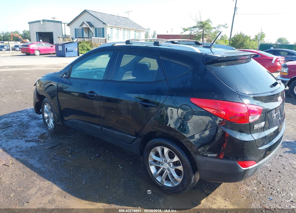 2012 HYUNDAI TUCSON VIN: KM8JU3AC2CU323381
