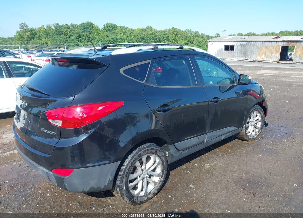 2012 HYUNDAI TUCSON VIN: KM8JU3AC2CU323381