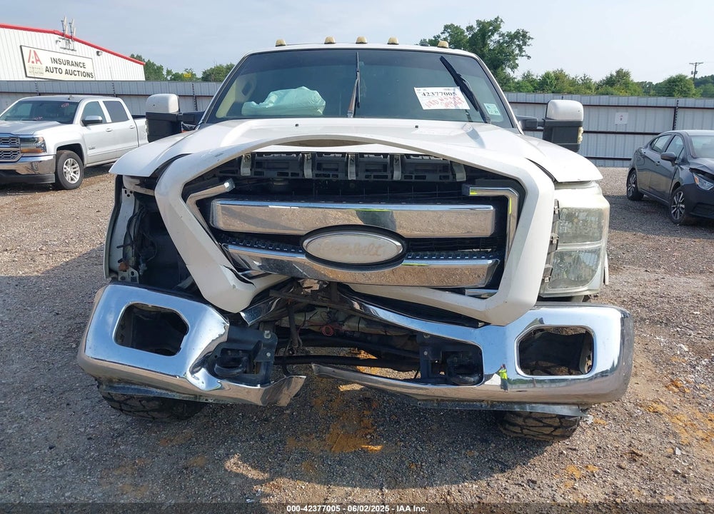 2011 FORD F-250 LARIAT VIN: 1FT7W2BT8BEA72702