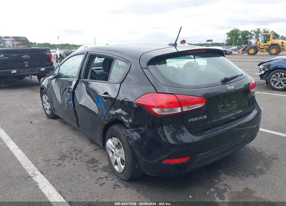 2017 KIA FORTE LX VIN: KNAFK5A81H5695252