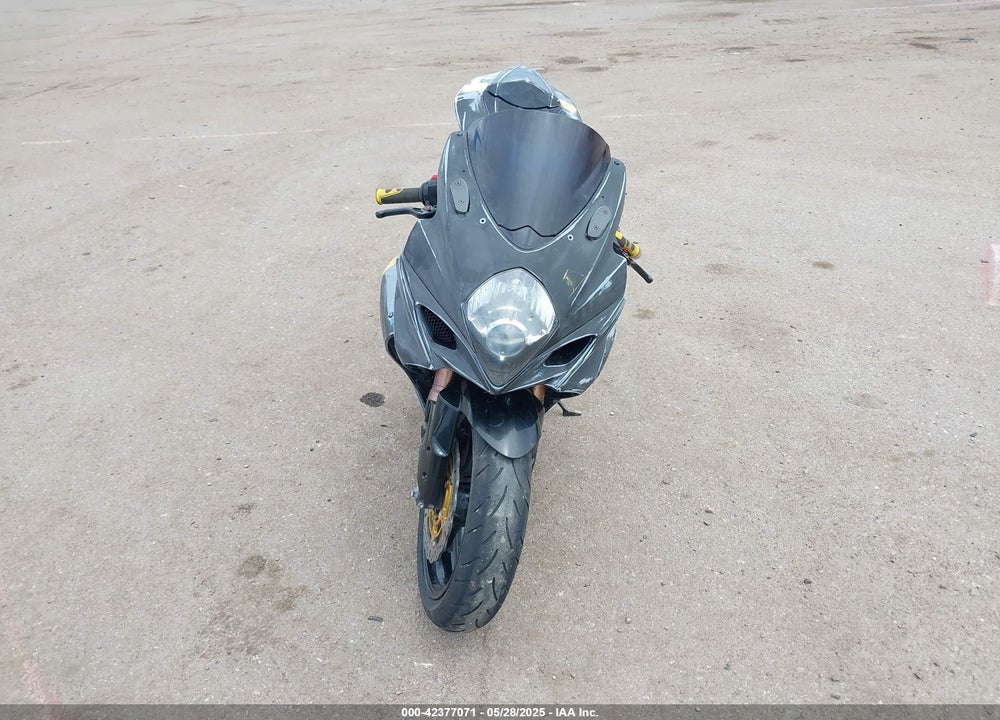 2007 SUZUKI GSX-R1000 VIN: JS1GT77A472113584