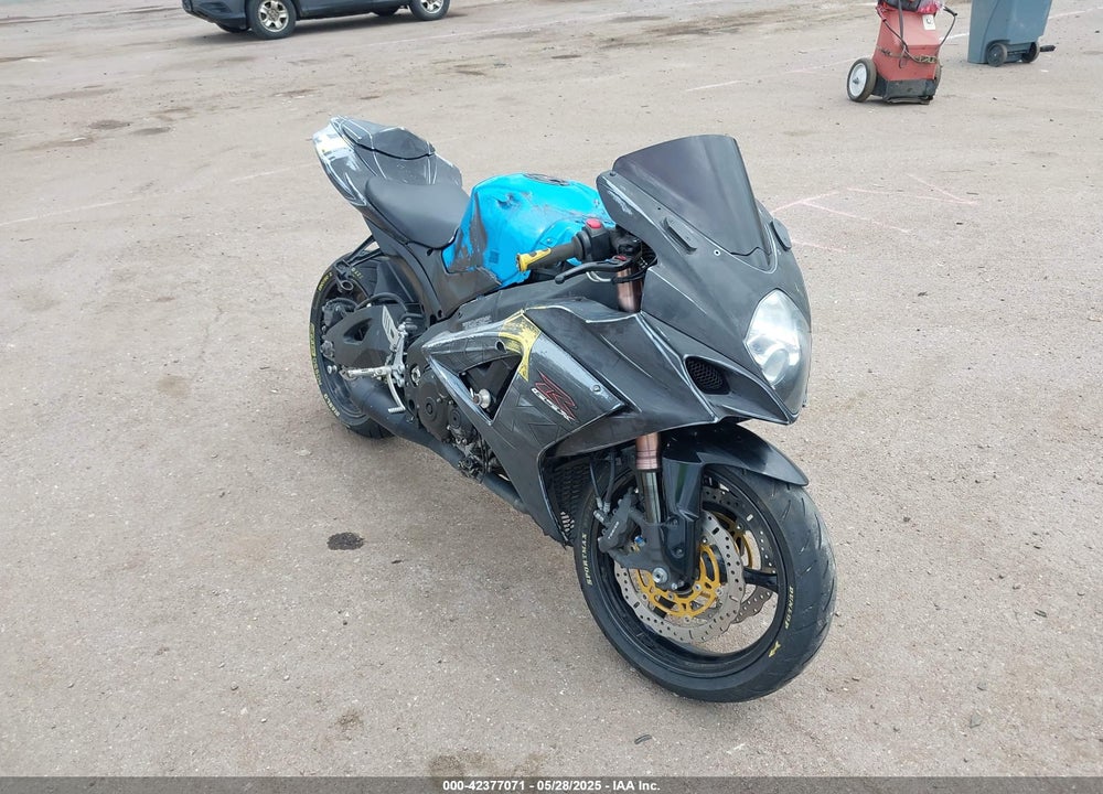 2007 SUZUKI GSX-R1000 VIN: JS1GT77A472113584