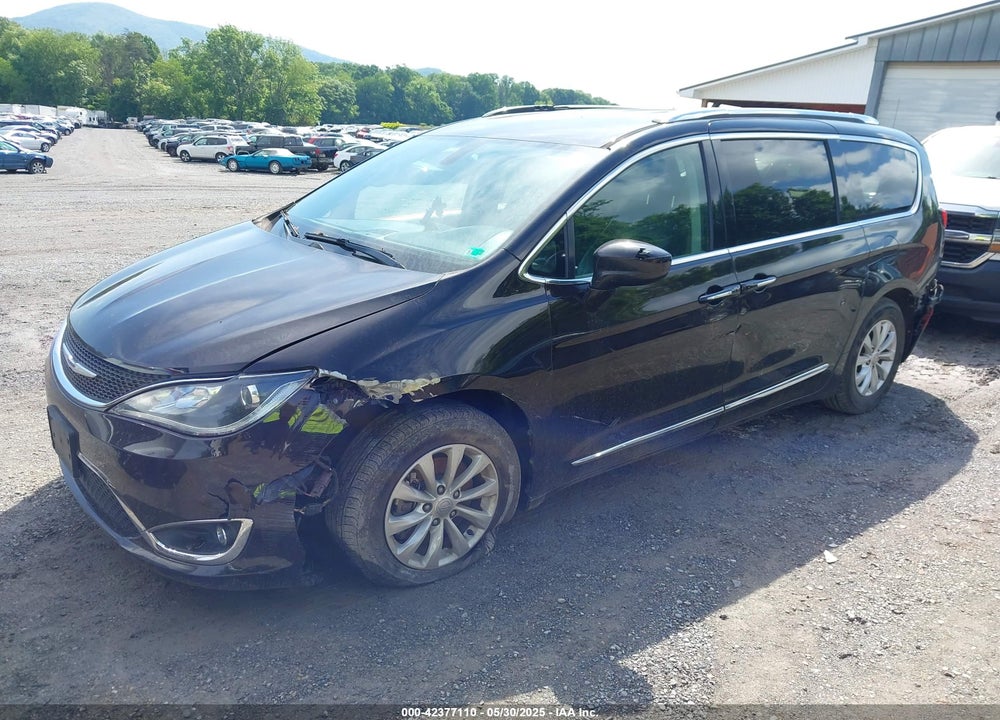 2018 CHRYSLER PACIFICA TOURING L VIN: 2C4RC1BG9JR258782