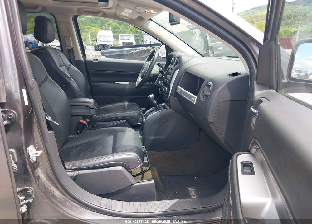 2017 JEEP COMPASS VIN: 1C4NJDEB0HD188771