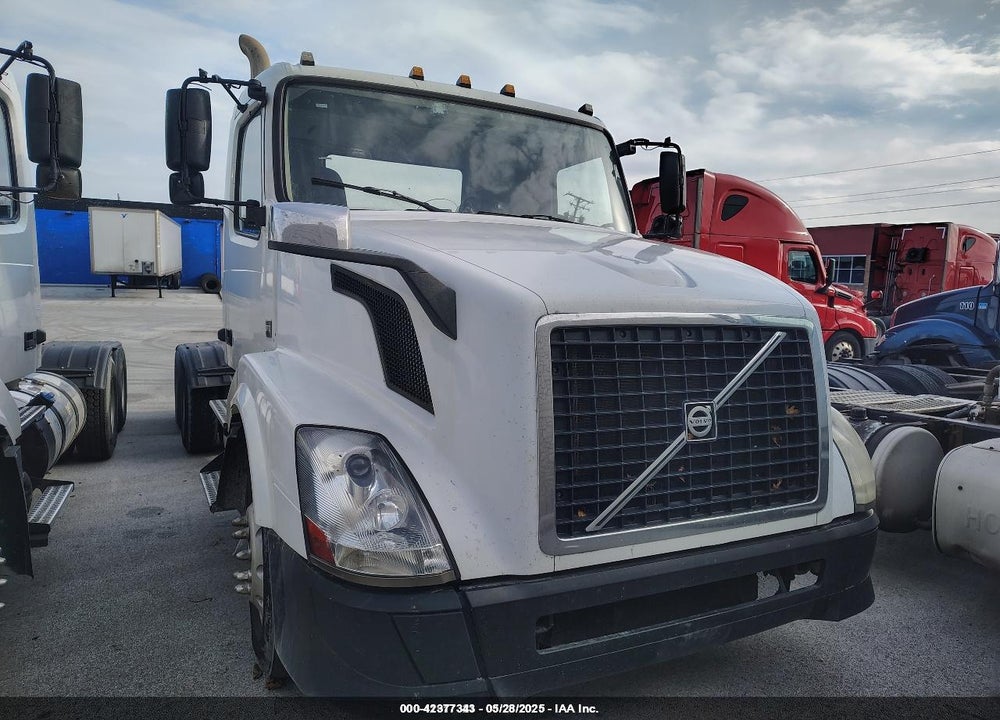 2017 VOLVO VNL VIN: 4V4NC9DG7HN983545