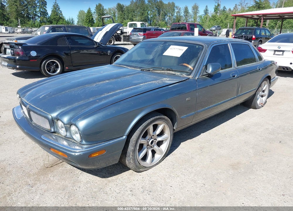 2001 JAGUAR XJR VIN: SAJDA15B21MF36977