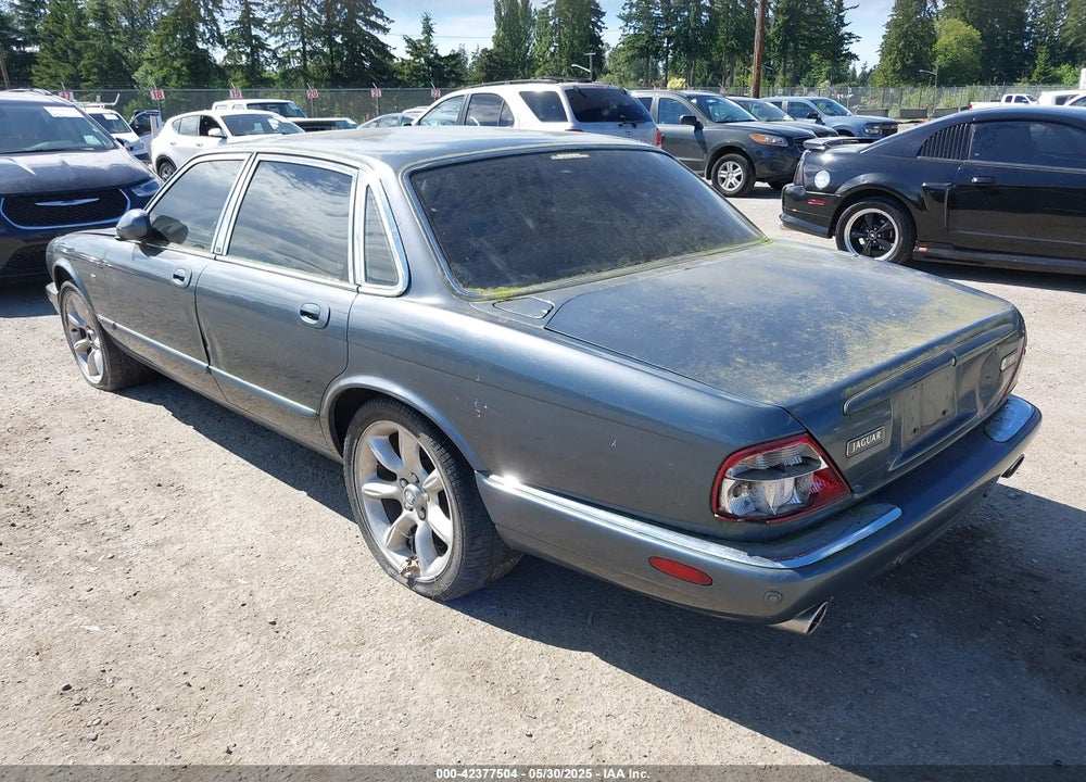 2001 JAGUAR XJR VIN: SAJDA15B21MF36977