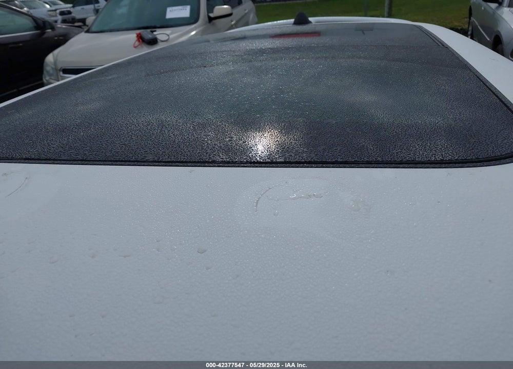 2010 MINI COOPER VIN: WMWMF3C5XATZ26122