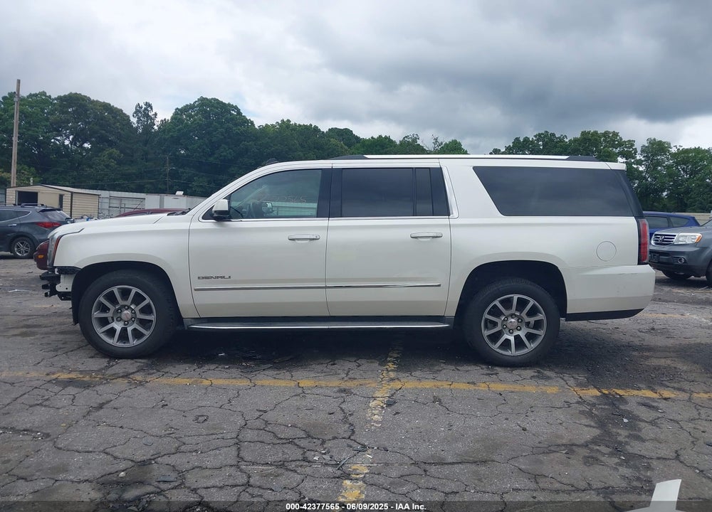 2015 GMC YUKON XL 1500 VIN: 1GKS1JKJ0FR291092