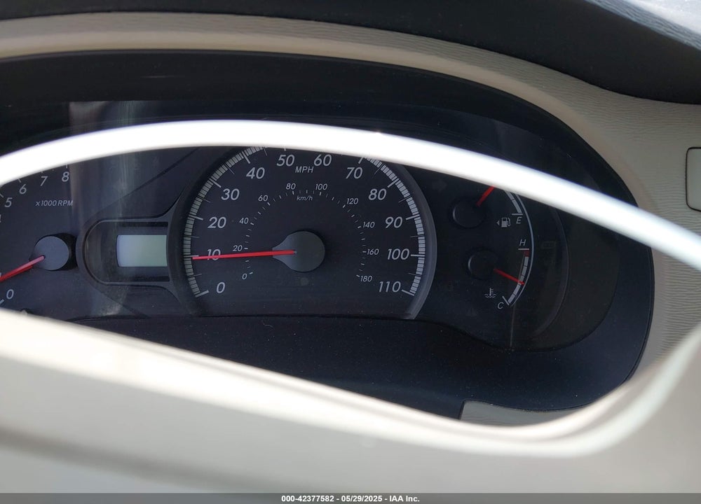 2014 TOYOTA SIENNA LE V6 8 PASSENGER VIN: 5TDKK3DC1ES462015