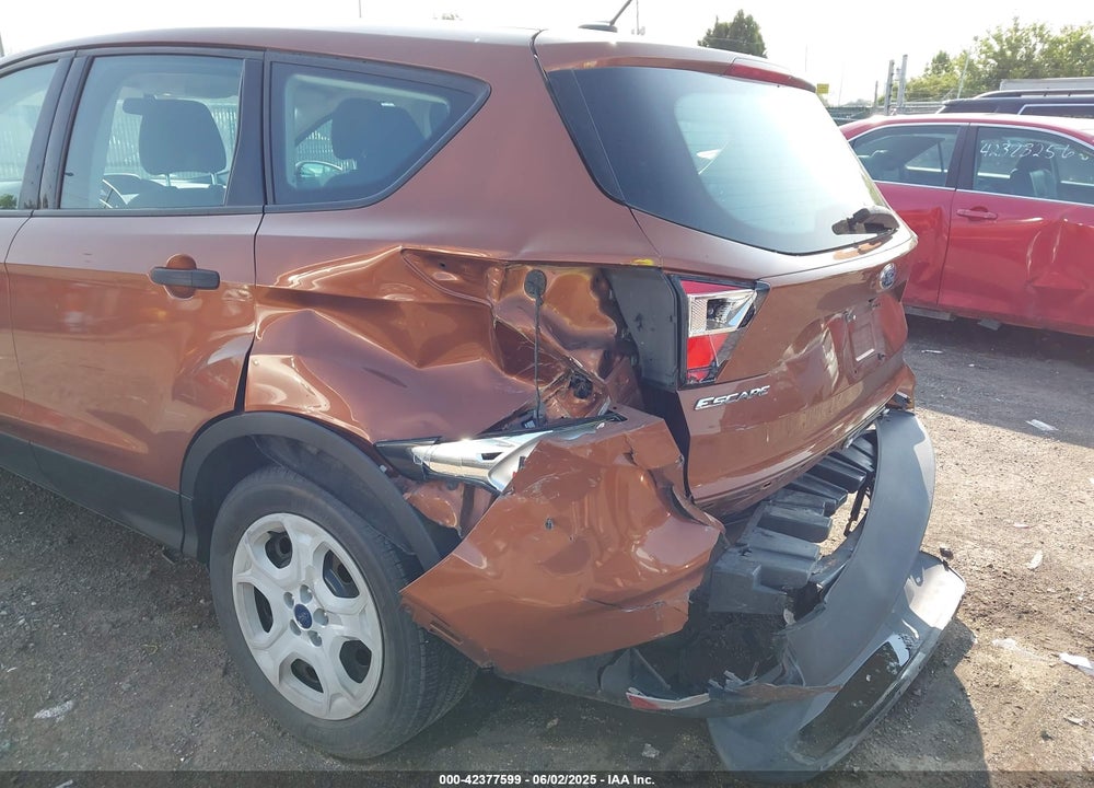 2017 FORD ESCAPE VIN: 1FMCU0F79HUC31792
