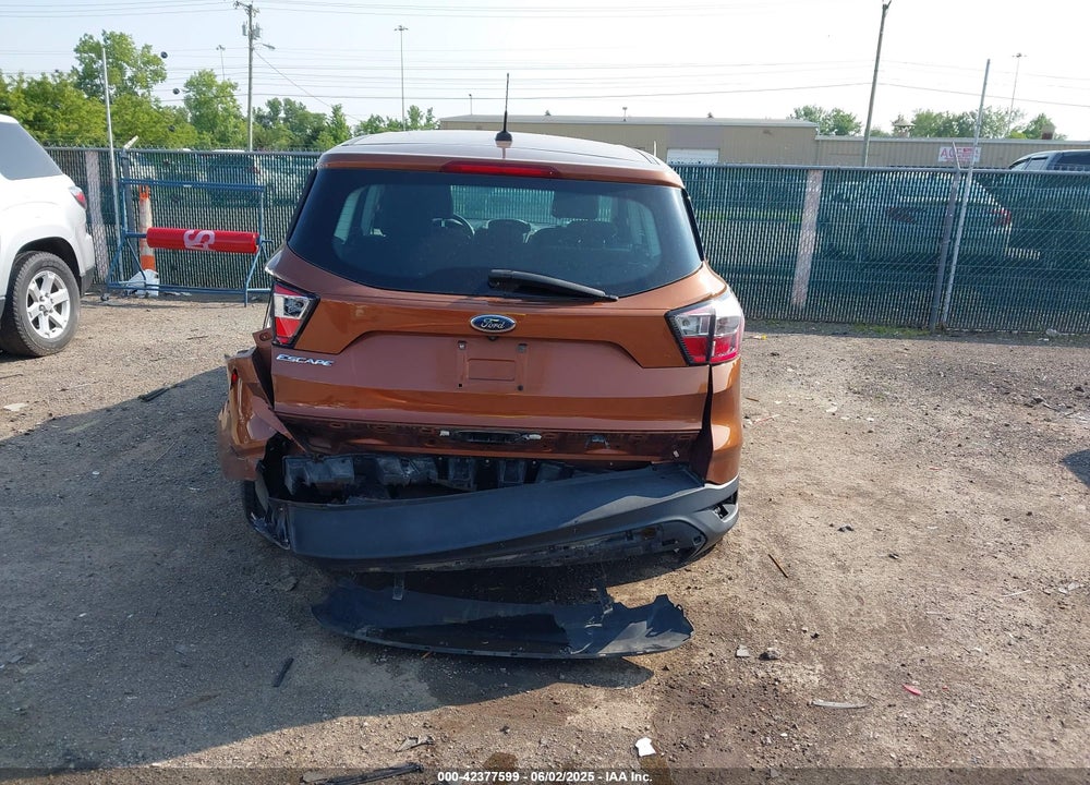 2017 FORD ESCAPE VIN: 1FMCU0F79HUC31792