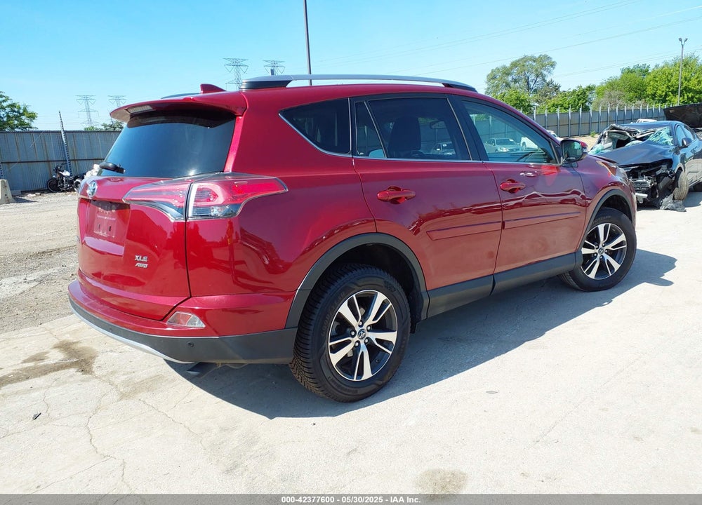 2018 TOYOTA RAV4 VIN: JTMRFREVXJD227768