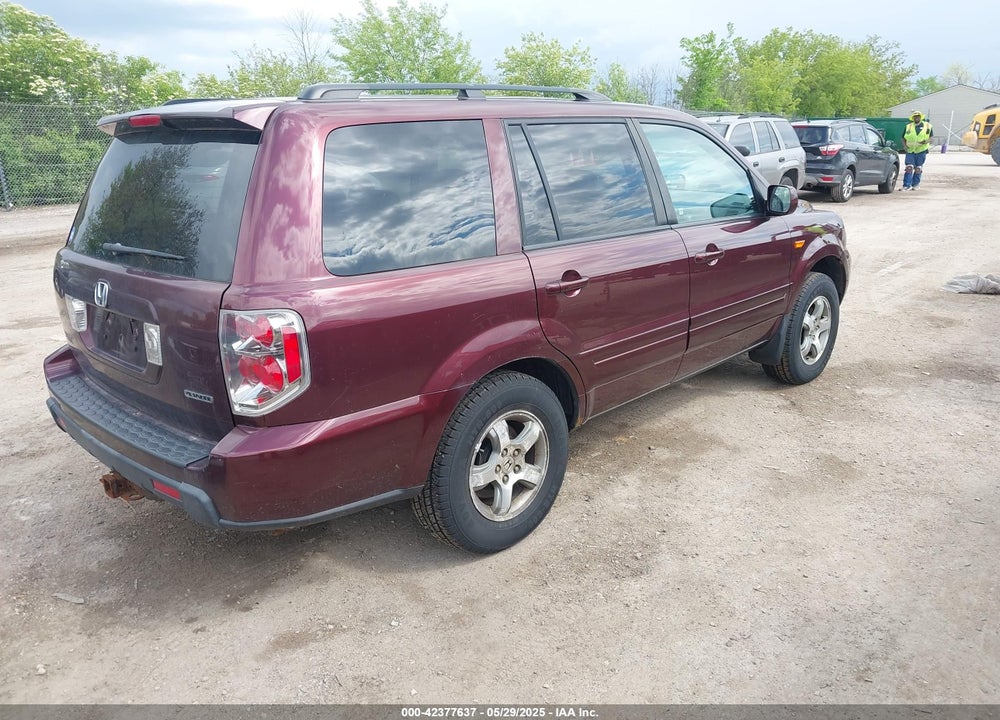 2007 HONDA PILOT VIN: 5FNYF184X7B024025
