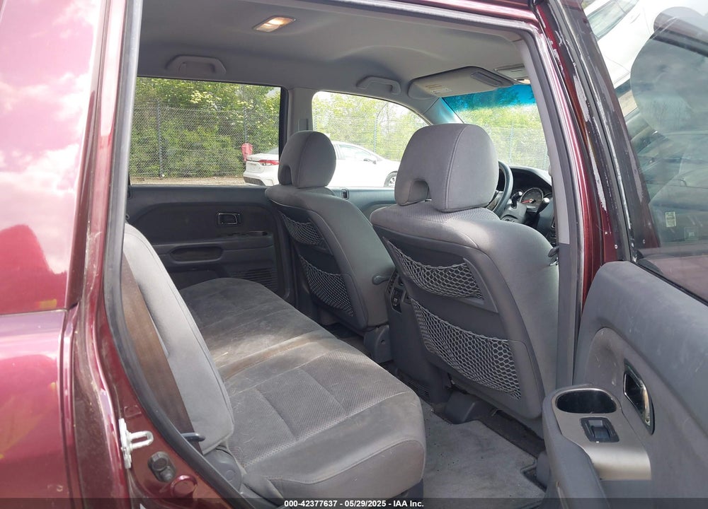 2007 HONDA PILOT VIN: 5FNYF184X7B024025