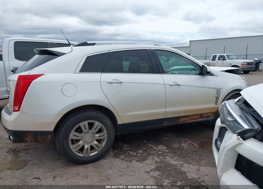 2011 CADILLAC SRX LUXURY COLLECTION VIN: 3GYFNAEY6BS639893