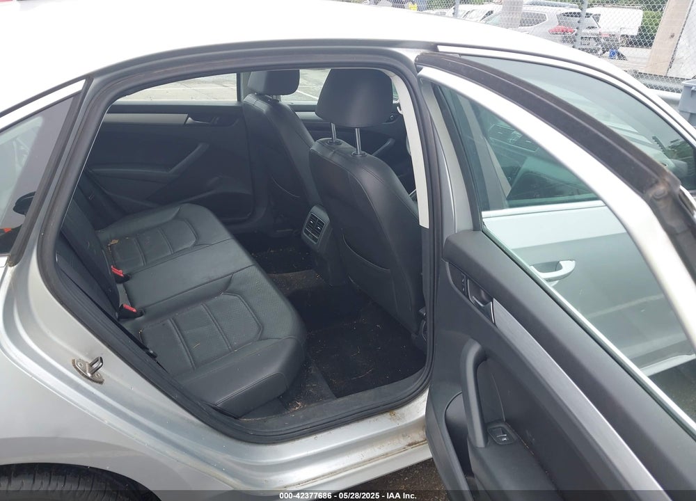2013 VOLKSWAGEN PASSAT VIN: 1VWBN7A3XDC120658