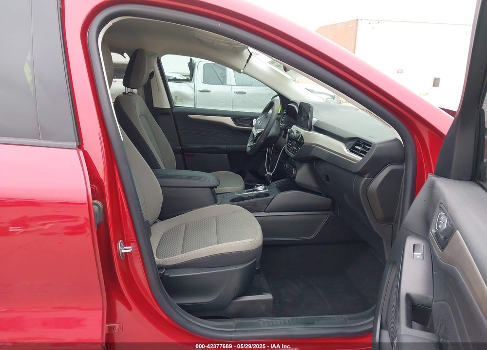 2022 FORD ESCAPE VIN: 1FMCU0G69NUB38210