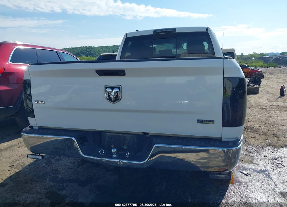 2013 RAM 1500 SLT VIN: 1C6RR6GG1DS597146
