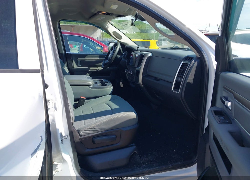 2013 RAM 1500 SLT VIN: 1C6RR6GG1DS597146