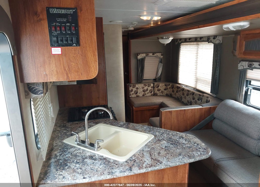 2015 KEYSTONE HIDEOUT VIN: 4YDT29B24F7200970